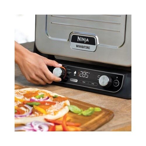 NINJA OO101EU Woodfire Outdoor Ofen